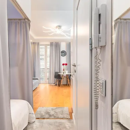 Piekna By Your Freedom